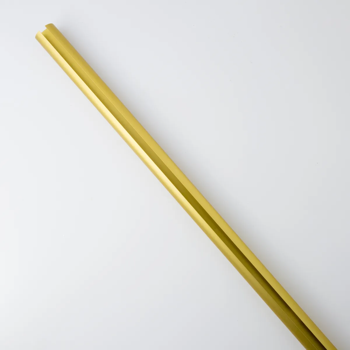 Karnizas Auksinis — gold apvalus vamzdis